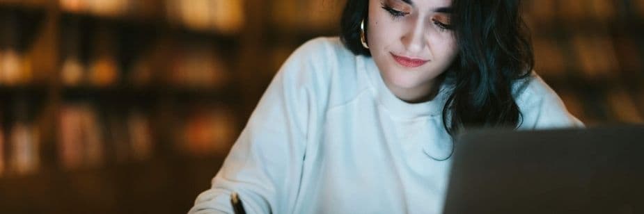 Como estudar para concursos: O guia completo do início à aprovação