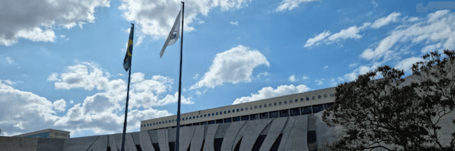 STF alerta sobre golpes digitais com falsas cobranças de multas